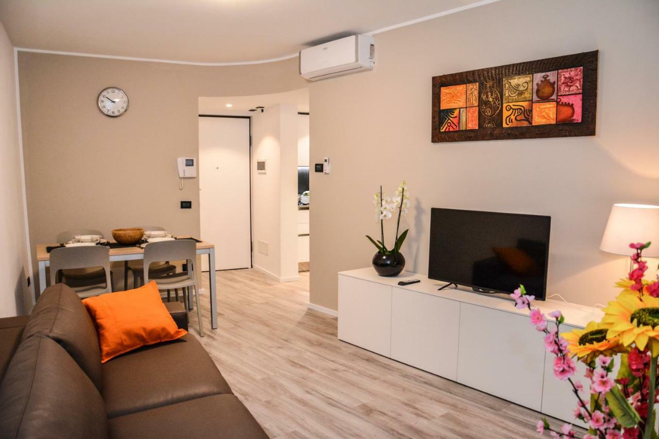Rivacentro Apartment Luaran gambar