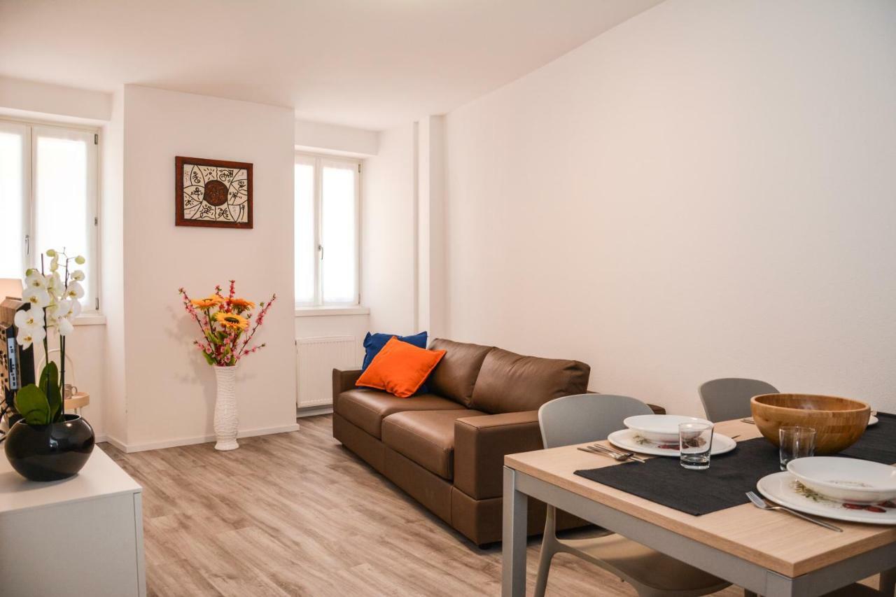 Rivacentro Apartment Luaran gambar